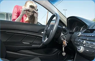 Locksmith Master Store Del Valle, TX 512-566-3497 - locked-keys-in-car